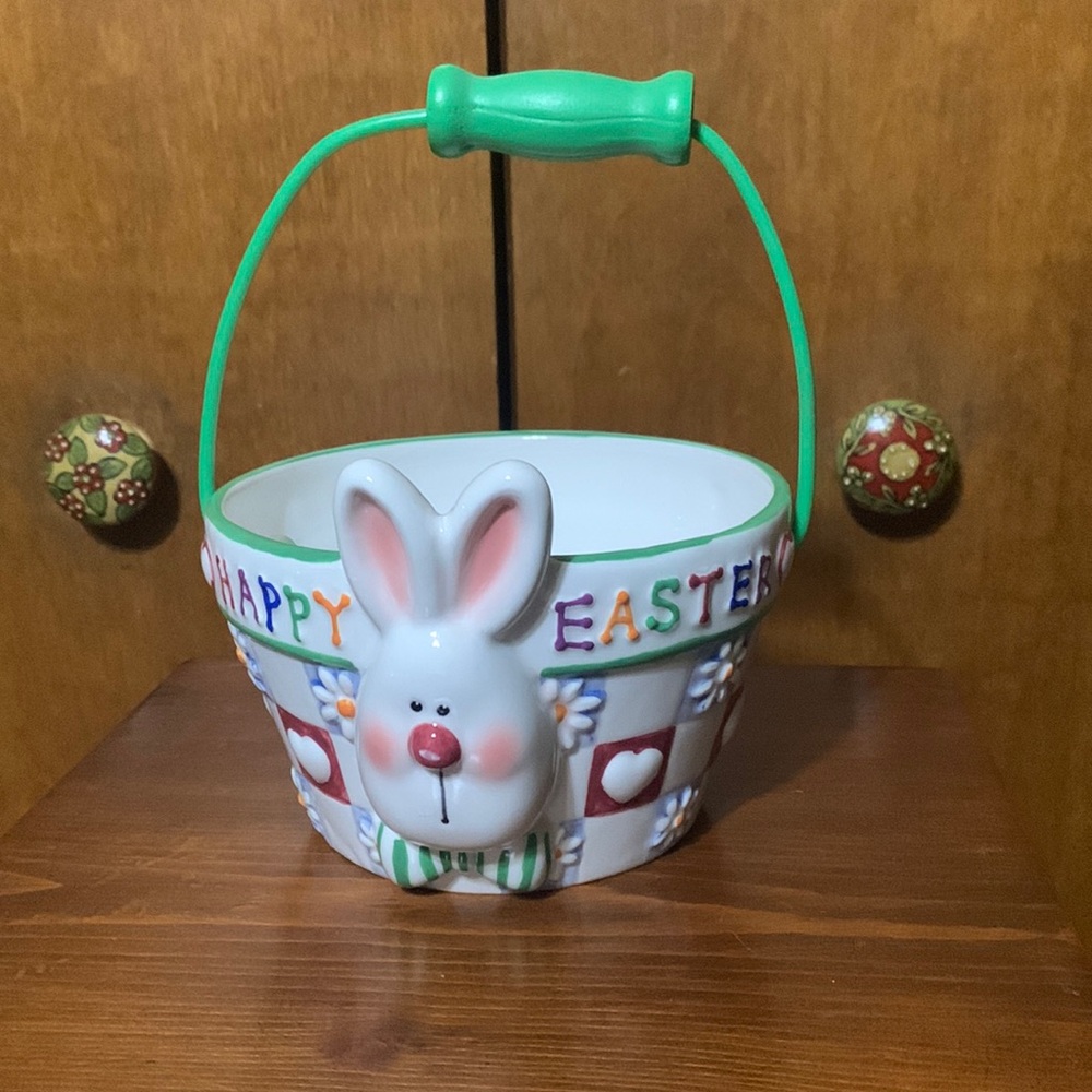 PALM TREE CO.- HAPPY EASTER CERAMIC BOWL WITH HANDLE. 🐰🌸